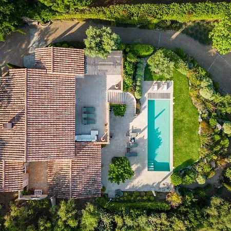 Maelvi Villa