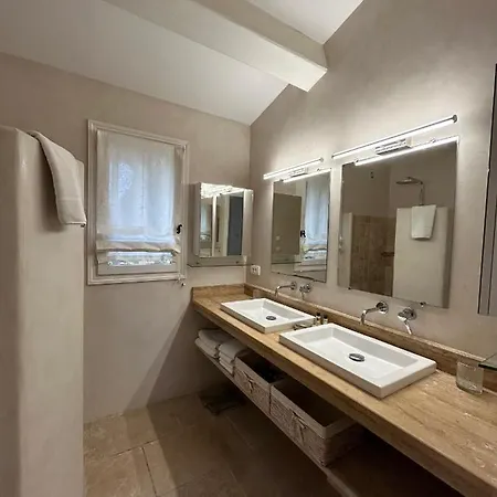 Maelvi Villa *